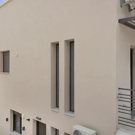 Mella Roa - Ivory Apartmán