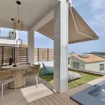 Mella Roa - Ivory Apartament *