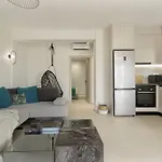 Mella Roa - Ivory Apartament *